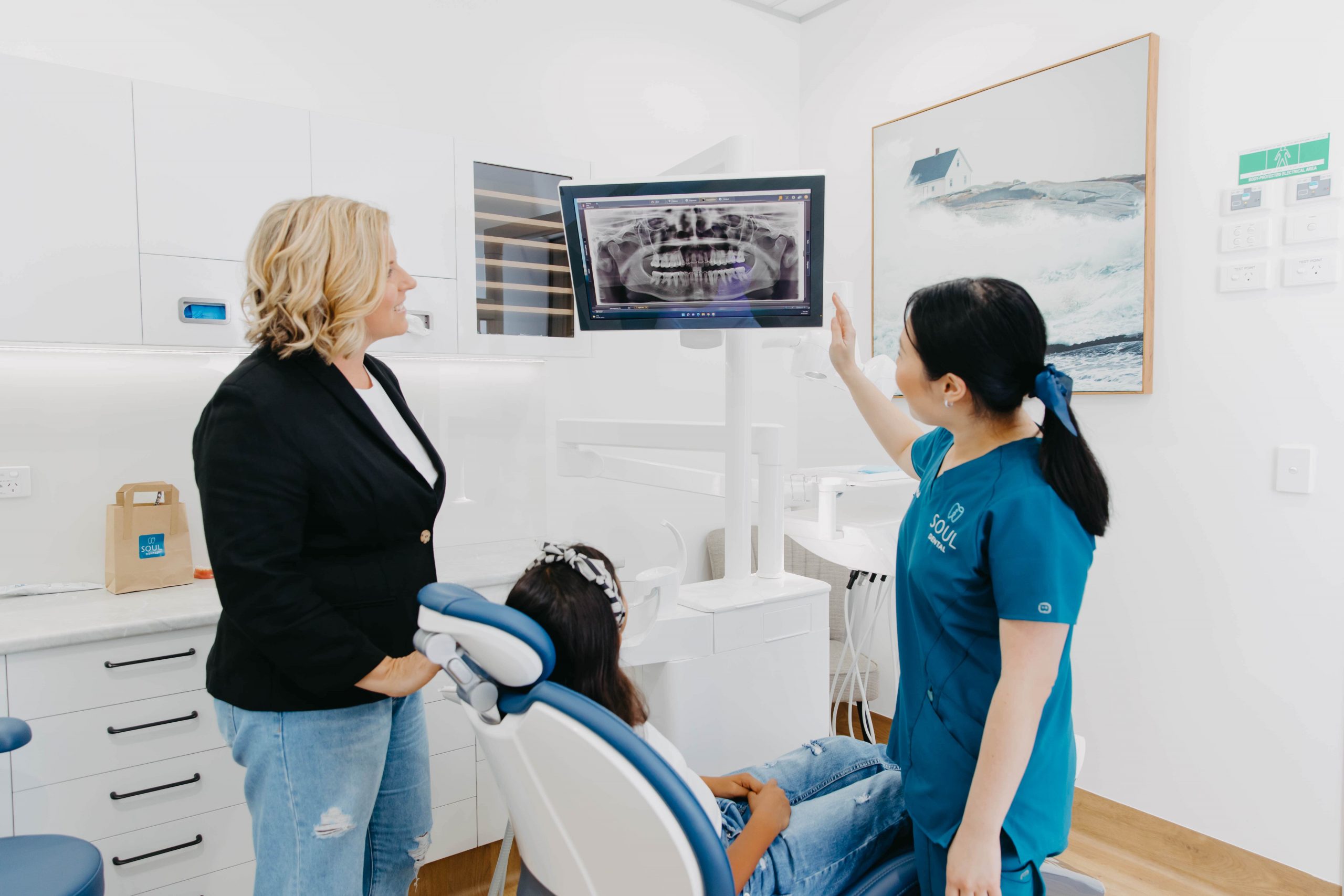 Dr Rita Lai with patient at Soul Dental